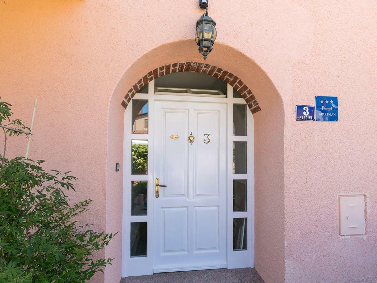 Oliver Art Apartment Porec Exterior photo